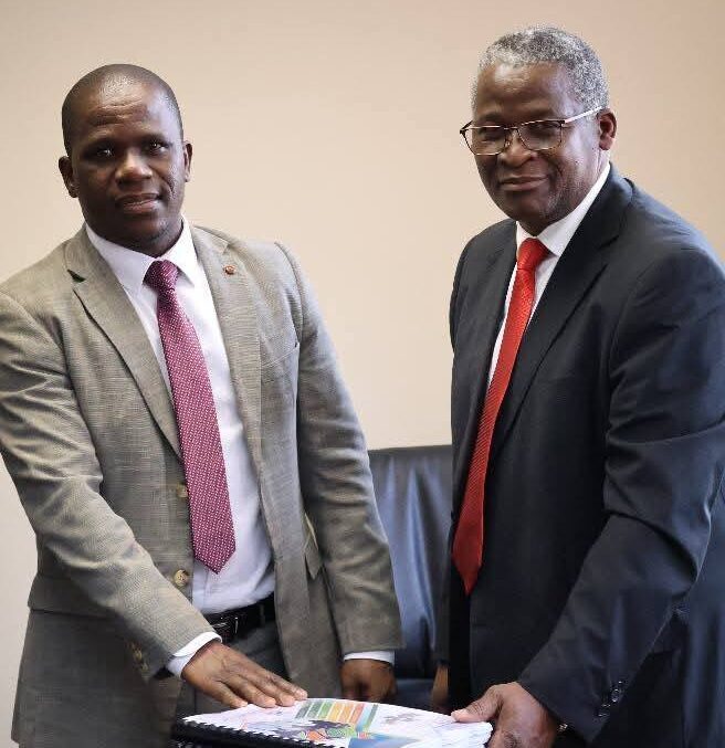 545562938_1233235472156973_1944383093535782887_n Principal Secretary (PS) in the Ministry of Public Service Mthunzi Shabangu with Siphephiso Dlamini.