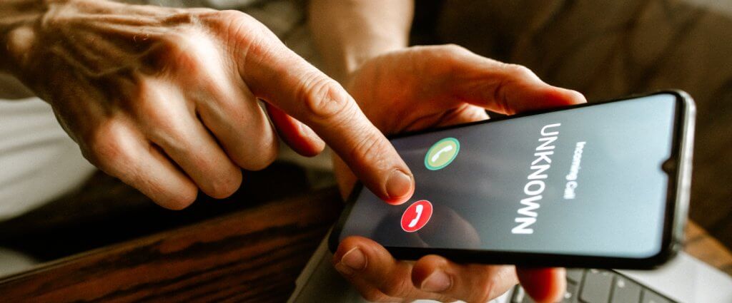 phone-scam-featured-image-1024x425