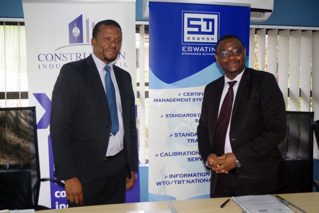 584120931_1139700461668677_6867924979704543417_n CIC CEO Maqhawe Mnisi with Eswatini Standards Authority CEO Ncamiso Mhlanga