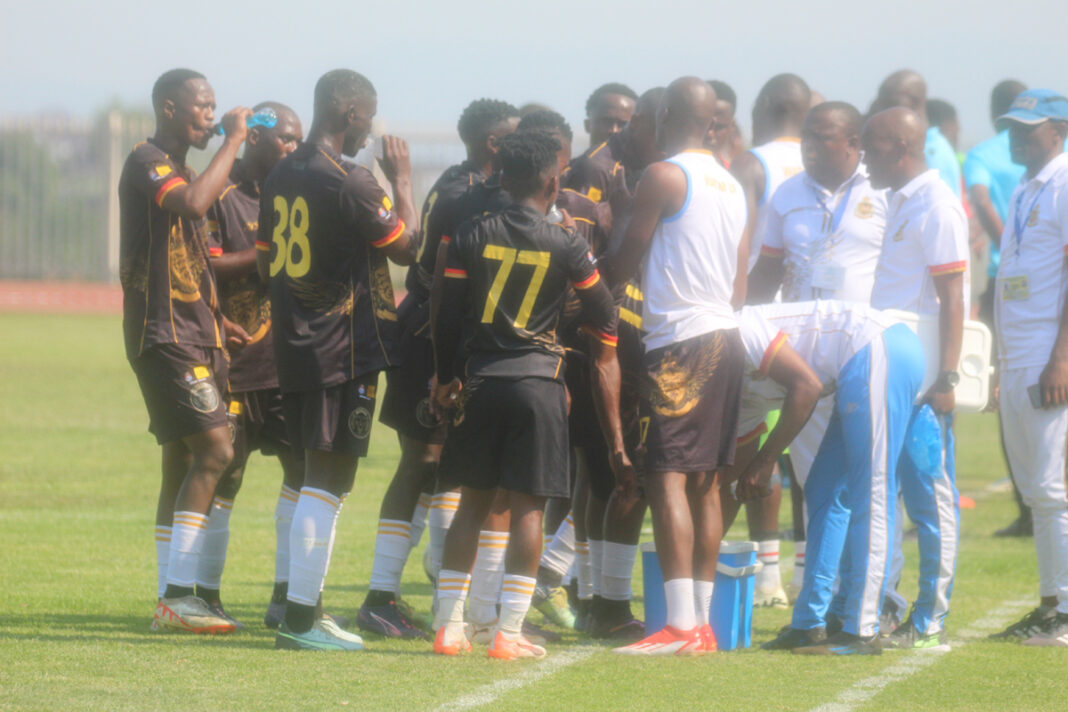 Highlanders PRO Karas Dlamini says the club is united and the “noise” about divisions is coming from just a few unknown individuals.