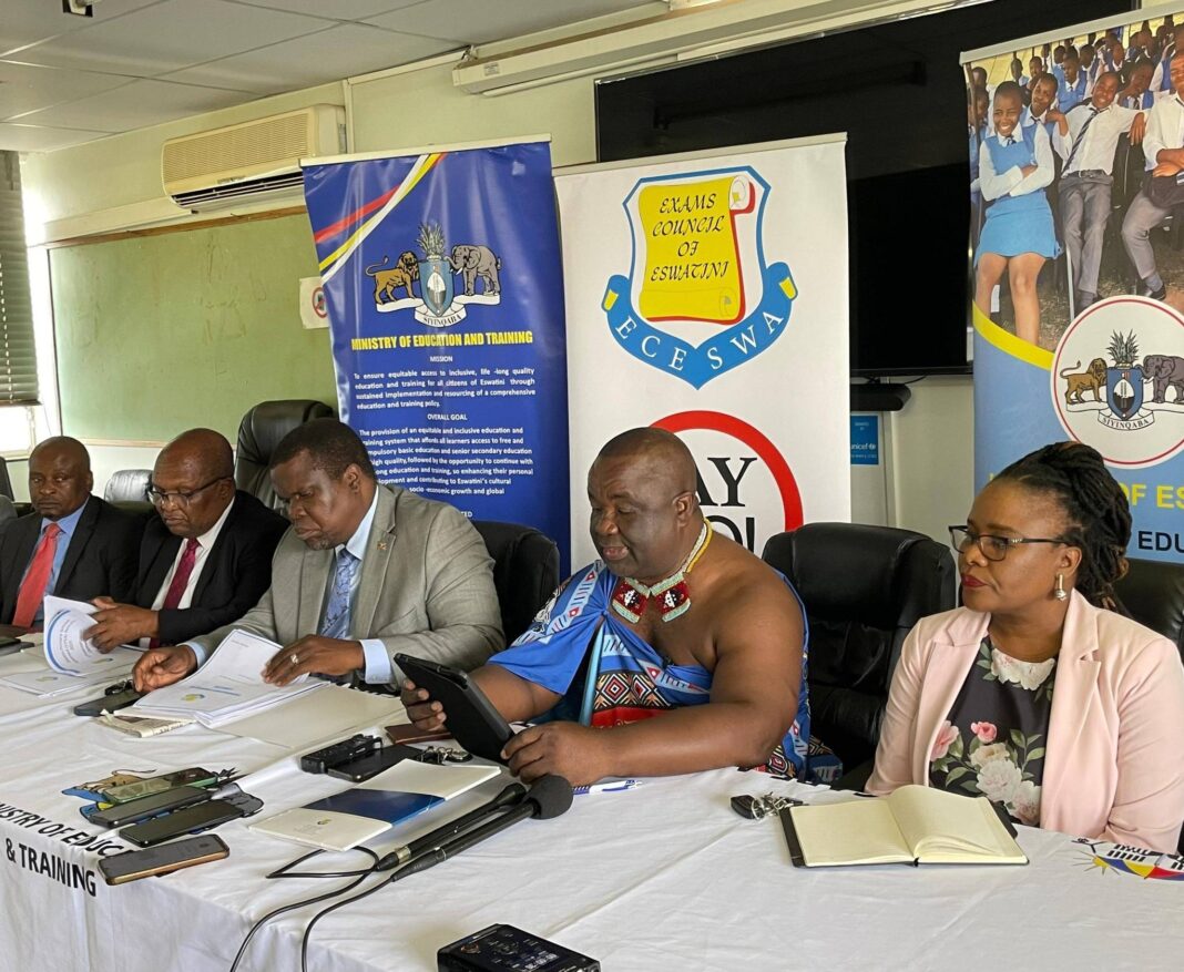 Minister of Education and Training Owen Nxumalo presenting the Eswatini Primary School Assessment (EPSA) results during a press conference yesterday. He is flanked by Eswatini Examinations Council Registrar Dr Mandla Dlamini and Director Education Tholakele Mngometulu-Dlamini.