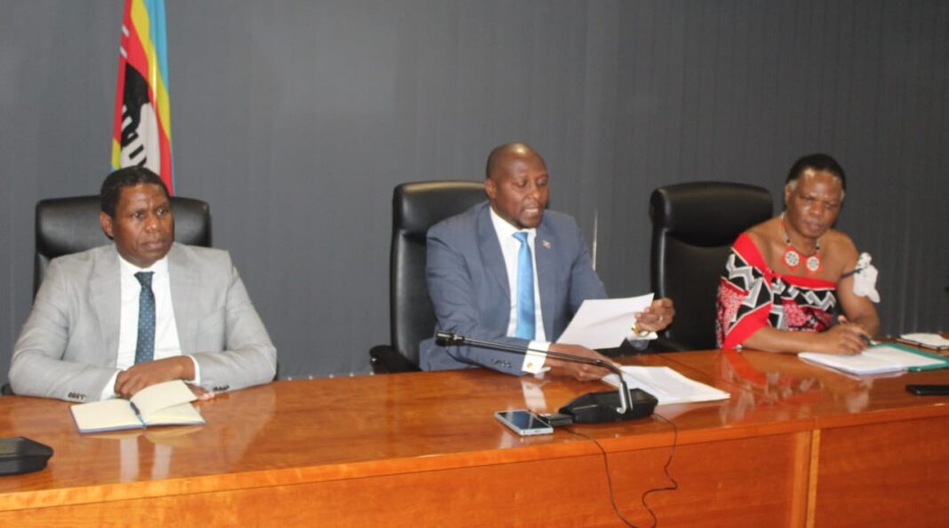 Prime Minister Russell Dlamini flanked by PS in the PM’s Office Bheki Bhembe and Minister of Natural Resources and Energy Prince Lonkhokhela during the press briefing.