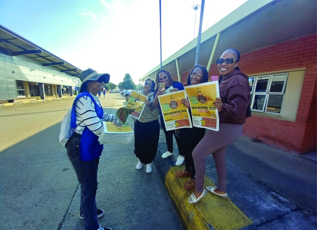 Ngwenya First-time festivalgoers Nozi, Tiamo, Tsekgo and Kekgo upon arrival at the Ngwenya Border Post, where they expressed their excitement to finally make it for the Bushfire Festival. They also gladly accepted 'Bhomisa', a pullout publication from yesterday's Eswatini Observer newspaper.