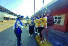 Ngwenya Border abuzz as Bushfire spirit settles in First-time festivalgoers Nozi, Tiamo, Tsekgo and Kekgo upon arrival at the Ngwenya Border Post, where they expressed their excitement to finally make it for the Bushfire Festival. They also gladly accepted 'Bhomisa', a pullout publication from yesterday's Eswatini Observer newspaper.