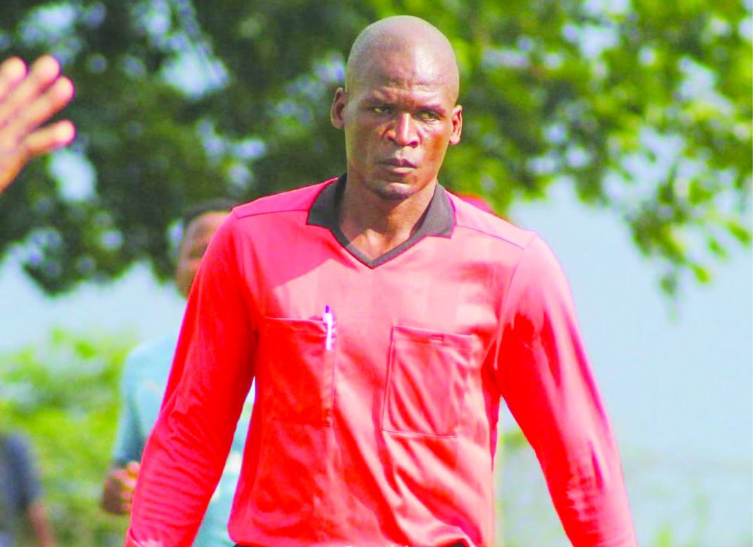 Ref Suspended referee Mbongeni Myeni.