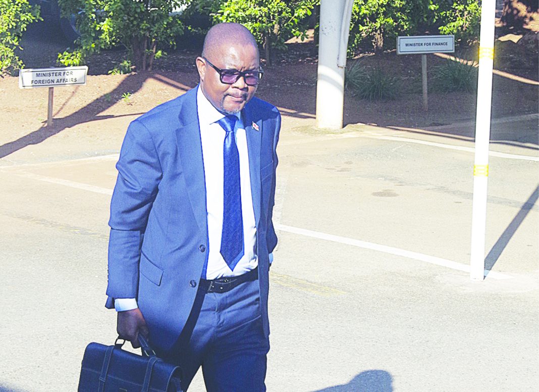 Hhukwini MP Alec Lushaba on his way to the chamber. (Pic: Mduduzi Mngomezulu)