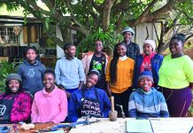 Arts project gives school dropouts path to earn a living These young people from Ezulwini selected for Yebo Art Gallery's two-month Design, Ceramics and Sculpture Workshop. (Pics: Mduduzi Mngomezulu)